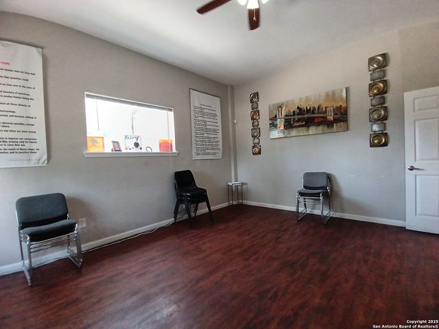 1401 Dezarae 4, San Antonio, TX 78253
