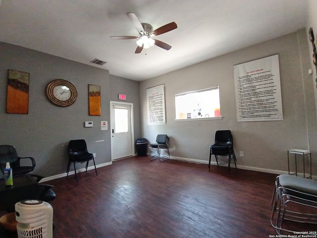 1401 Dezarae 4, San Antonio, TX 78253