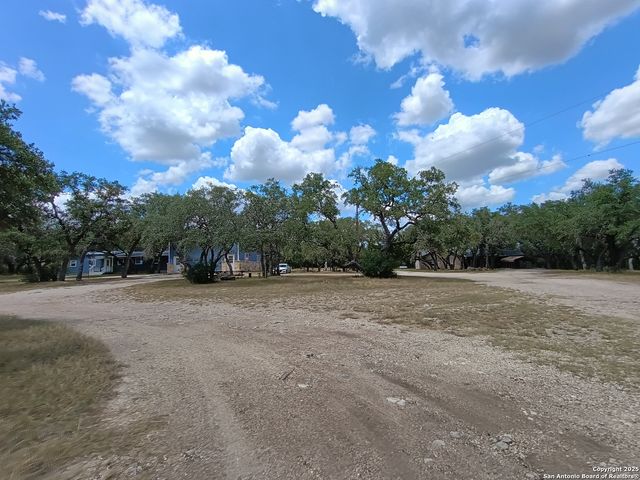 1401 Dezarae 4, San Antonio, TX 78253