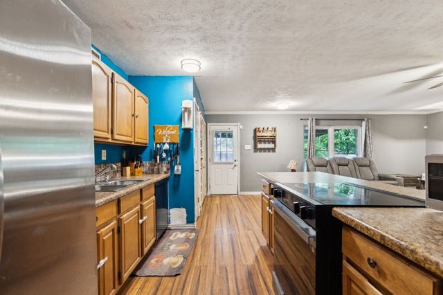 614 S Willow Street, Mansfield, TX 76063