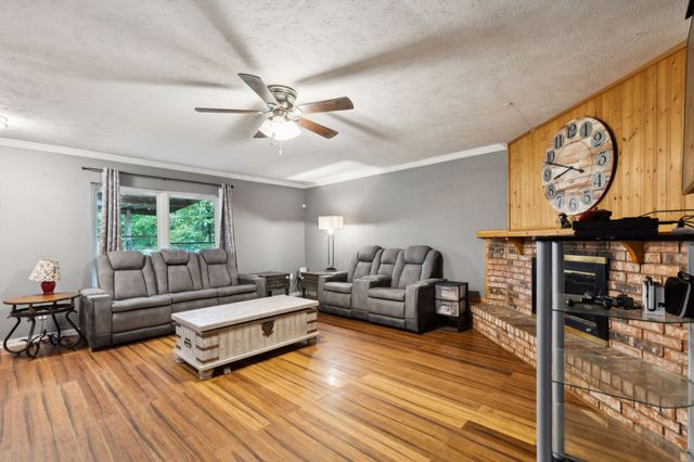 614 S Willow Street, Mansfield, TX 76063
