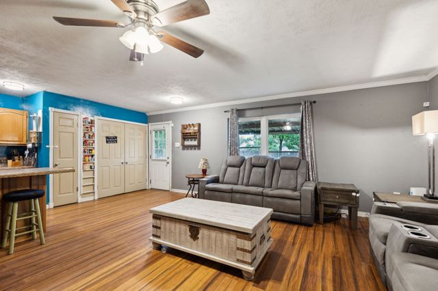614 S Willow Street, Mansfield, TX 76063