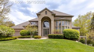 6410 Enclave Drive, Independence Charter Township, MI 48348