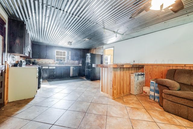 408 W Oklahoma Avenue, Wheeler, TX 79096