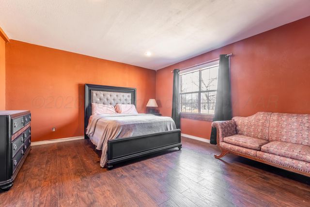 408 W Oklahoma Avenue, Wheeler, TX 79096