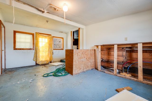 408 W Oklahoma Avenue, Wheeler, TX 79096