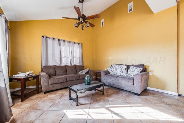 408 W Oklahoma Avenue, Wheeler, TX 79096