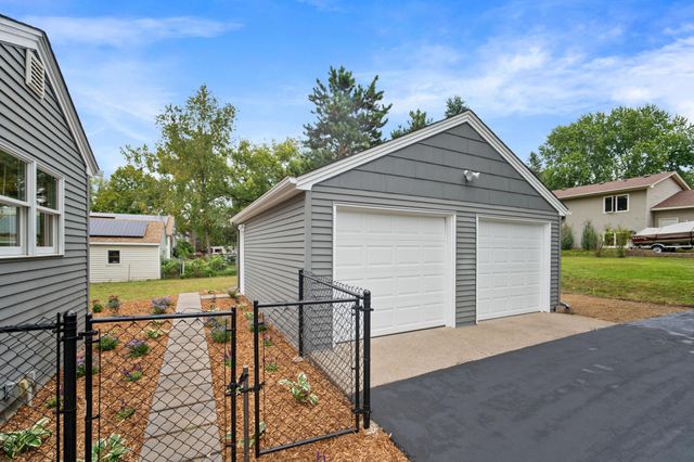 5118 Otter Lake Road, White Bear Lake, MN 55110