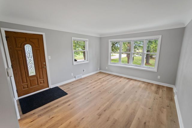 5118 Otter Lake Road, White Bear Lake, MN 55110