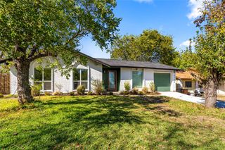 5200 King Charles DR, Austin, TX 78724