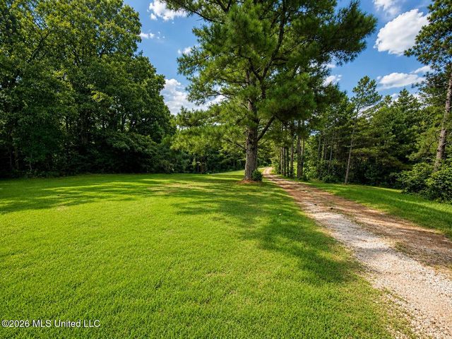 383 Dogwood Ranch Circle, Byhalia, MS 38611