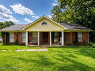 383 Dogwood Ranch Circle, Byhalia, MS 38611