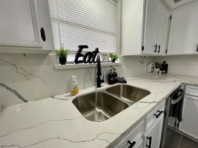 251 Schley Street, Richwood, TX 77531