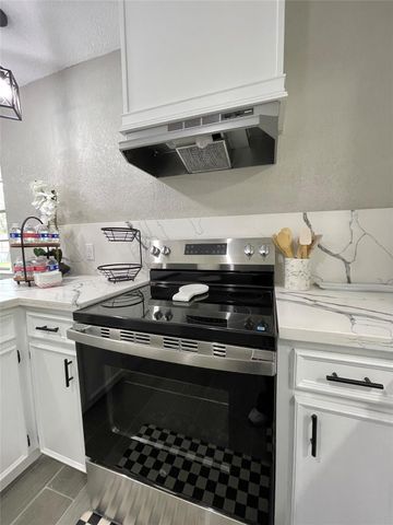 251 Schley Street, Richwood, TX 77531