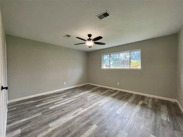 251 Schley Street, Richwood, TX 77531