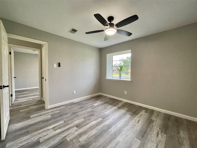 251 Schley Street, Richwood, TX 77531