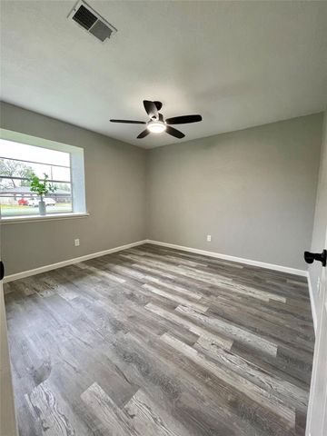 251 Schley Street, Richwood, TX 77531