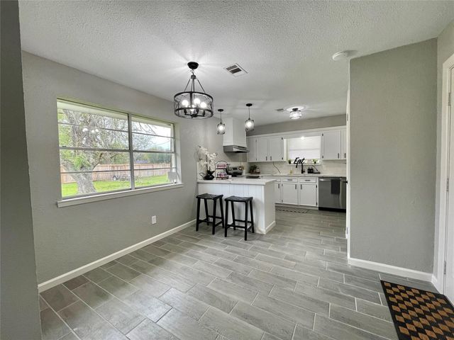 251 Schley Street, Richwood, TX 77531