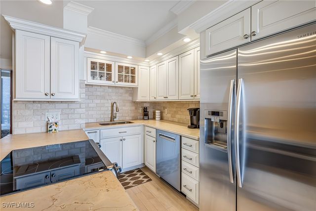 140 Seaview CT 1401-N, Marco Island, FL 34145