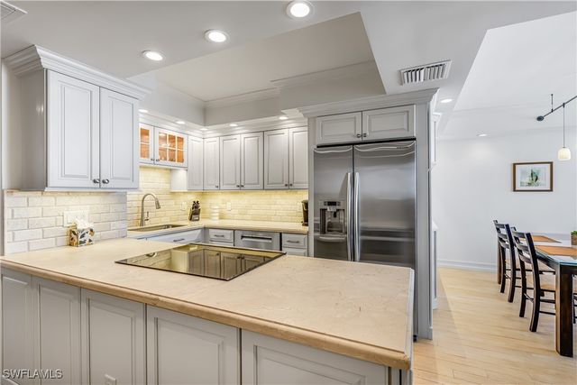 140 Seaview CT 1401-N, Marco Island, FL 34145