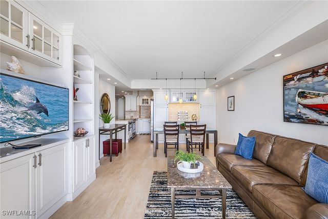 140 Seaview CT 1401-N, Marco Island, FL 34145