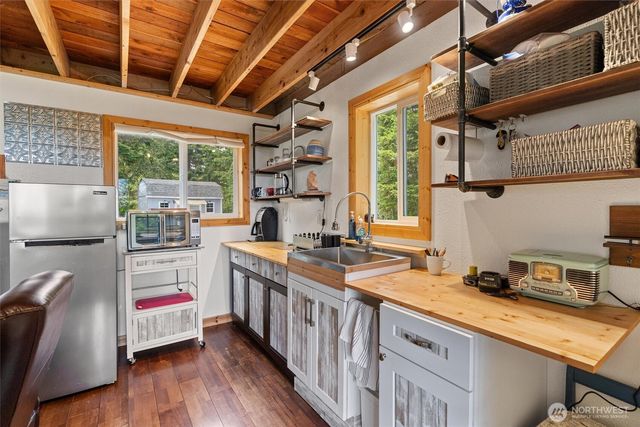 1090 NE Patton, Tahuya, WA 98588