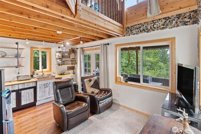 1090 NE Patton, Tahuya, WA 98588