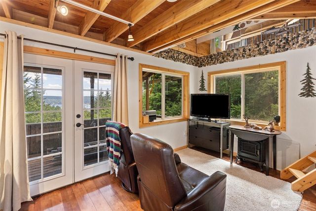 1090 NE Patton, Tahuya, WA 98588