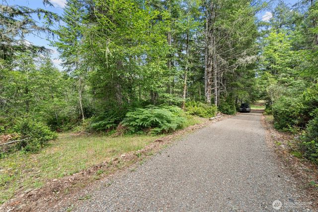 1090 NE Patton, Tahuya, WA 98588