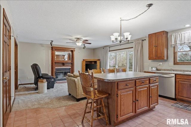 5 TAFT Drive, Rochester, IL 62563