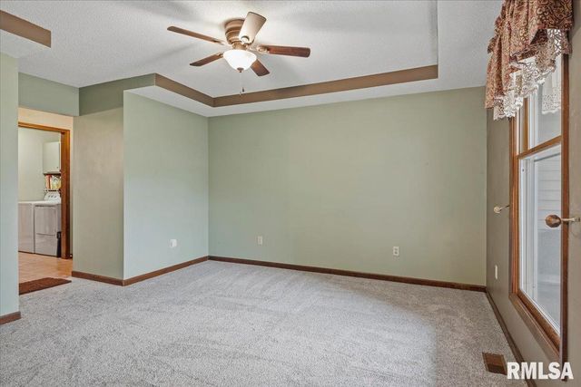 5 TAFT Drive, Rochester, IL 62563