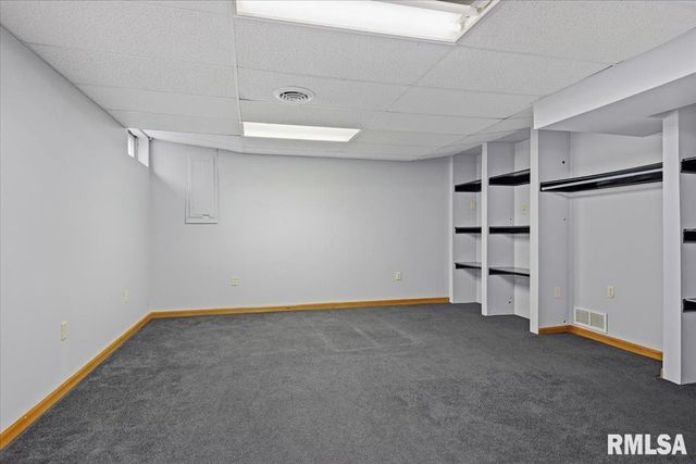 5 TAFT Drive, Rochester, IL 62563