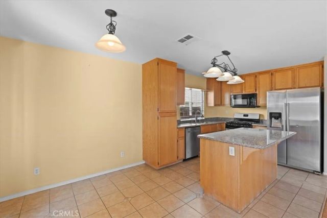 4655 Birchleaf Lane, Hemet, CA 92545