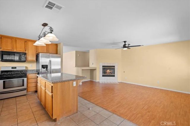 4655 Birchleaf Lane, Hemet, CA 92545