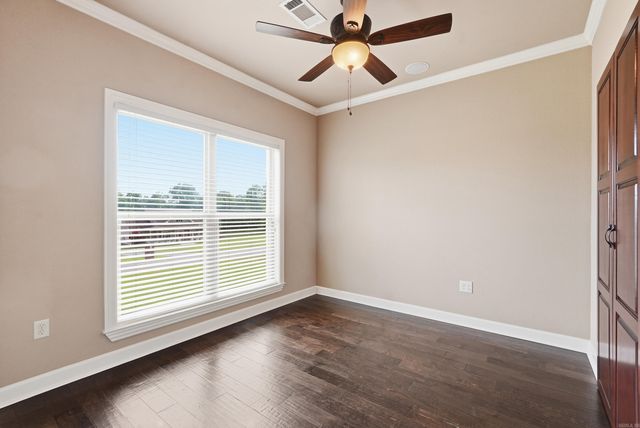 27 Winterberry Drive, Greenbrier, AR 72058