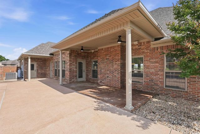 27 Winterberry Drive, Greenbrier, AR 72058