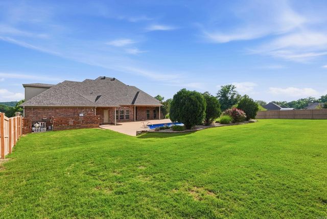 27 Winterberry Drive, Greenbrier, AR 72058