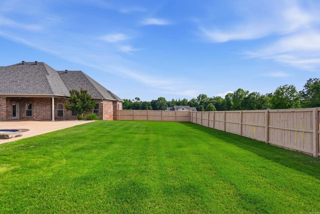 27 Winterberry Drive, Greenbrier, AR 72058