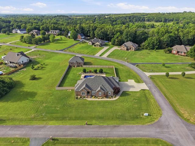 27 Winterberry Drive, Greenbrier, AR 72058