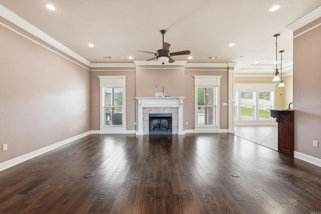 27 Winterberry Drive, Greenbrier, AR 72058