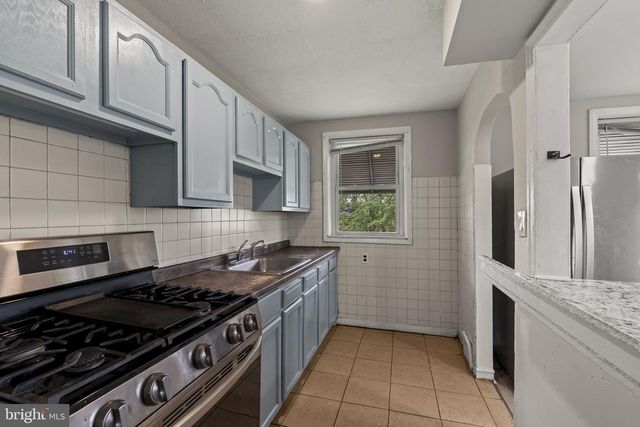 1016 S MERRIMAC RD, Camden, NJ 08104