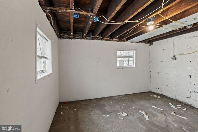 1016 S MERRIMAC RD, Camden, NJ 08104