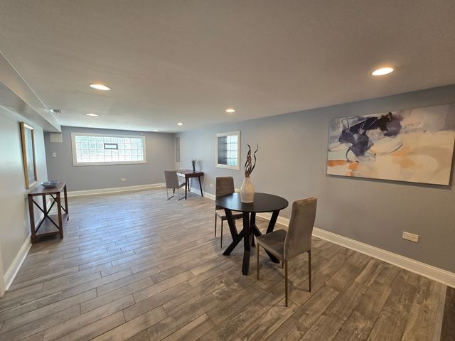 1914 East Avenue, Berwyn, IL 60402