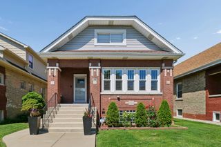 1914 East Avenue, Berwyn, IL 60402
