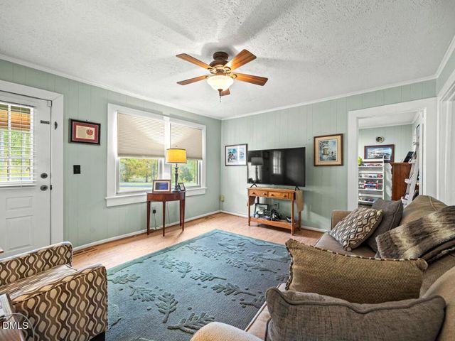 785 Glennie Irvin Road, Semora, NC 27343