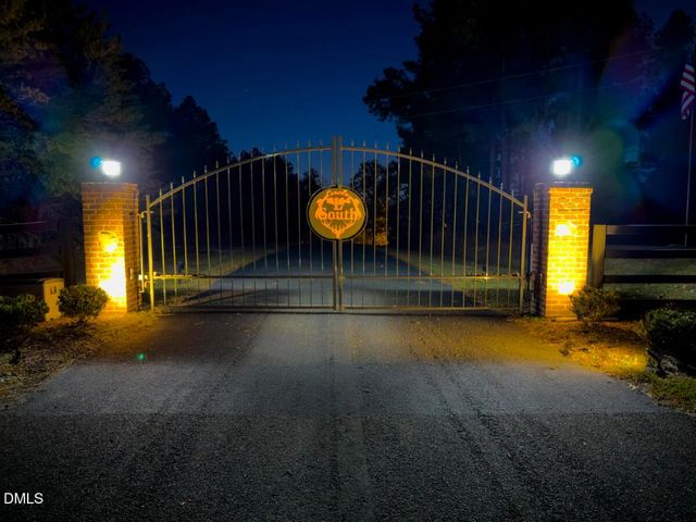 785 Glennie Irvin Road, Semora, NC 27343