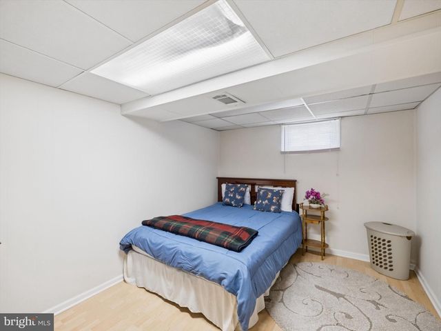 9728 PORTIS RD, Philadelphia, PA 19115