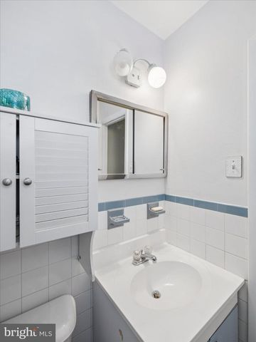 9728 PORTIS RD, Philadelphia, PA 19115