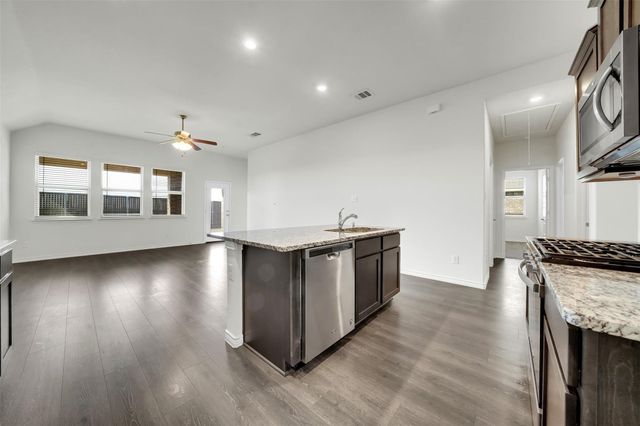484 Declaration Way, Fate, TX 75189