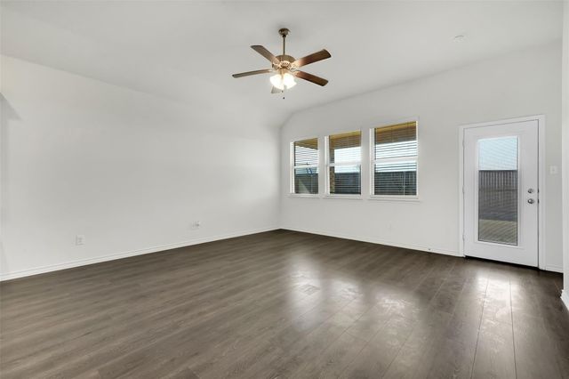 484 Declaration Way, Fate, TX 75189